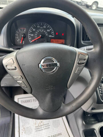 2021 Nissan NV200 SV