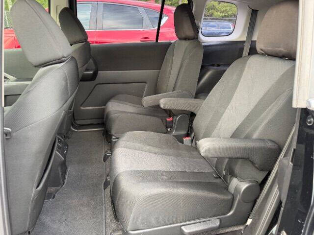 2013 Mazda MAZDA5 Sport