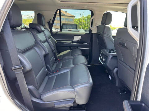 2025 Ford Expedition Active