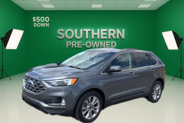 2024 Ford Edge Titanium's photo