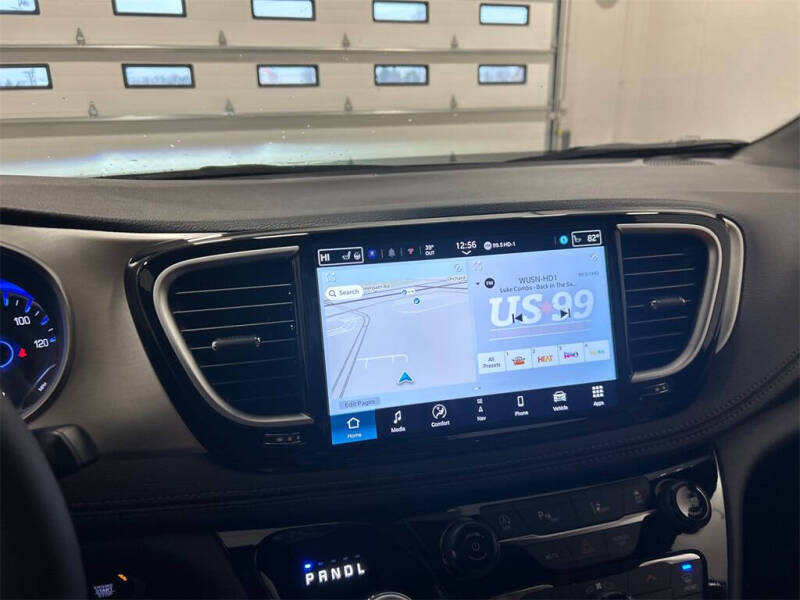 2026 Chrysler Pacifica Pinnacle