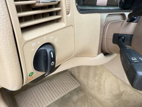 2001 Mercedes-Benz E-Class E 320