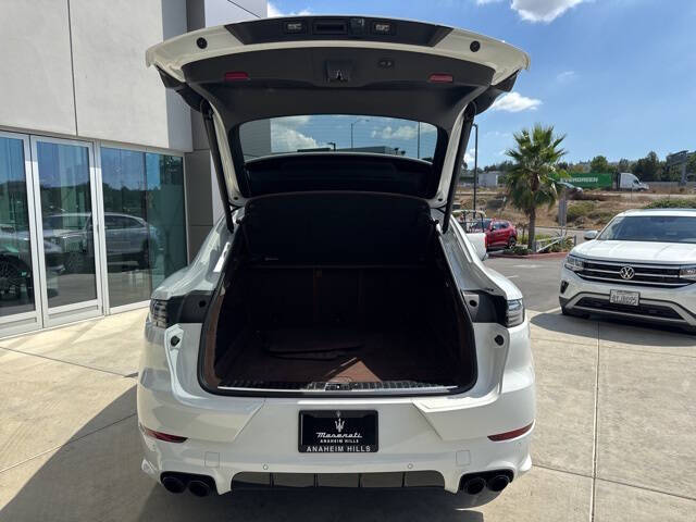 2023 Porsche Cayenne GTS Coupe