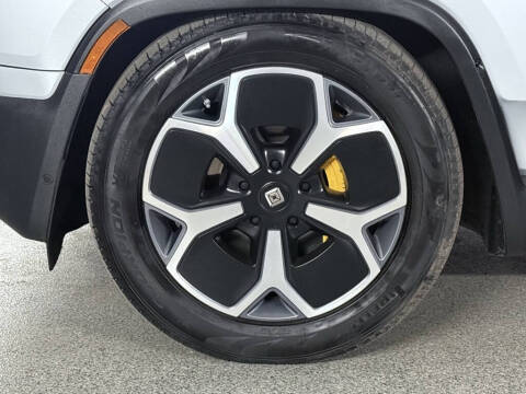 2022 Rivian R1T Adventure