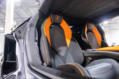 2025 Lamborghini Revuelto