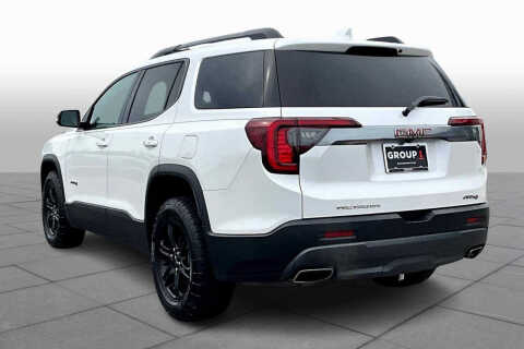 2022 GMC Acadia AT4