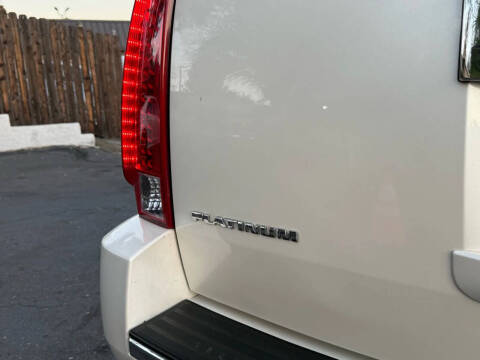 2013 Cadillac Escalade ESV Platinum Edition