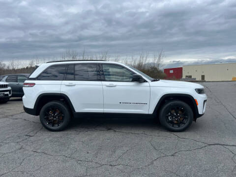 2026 Jeep Grand Cherokee Altitude