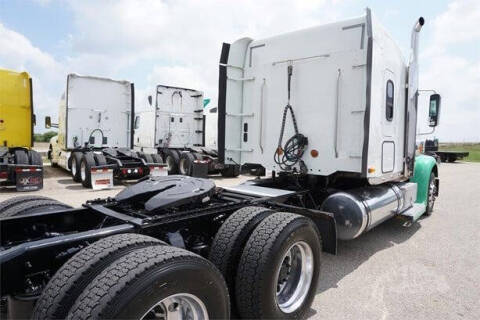 2016 Freightliner Coronado 132