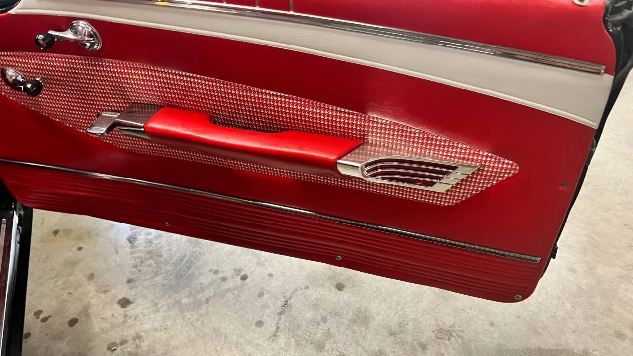 1960 Chevrolet Impala 46