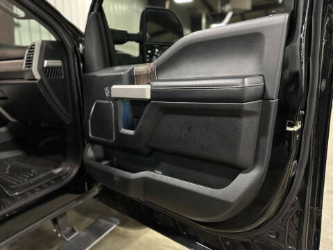 2017 Ford F-250 Super Duty Lariat