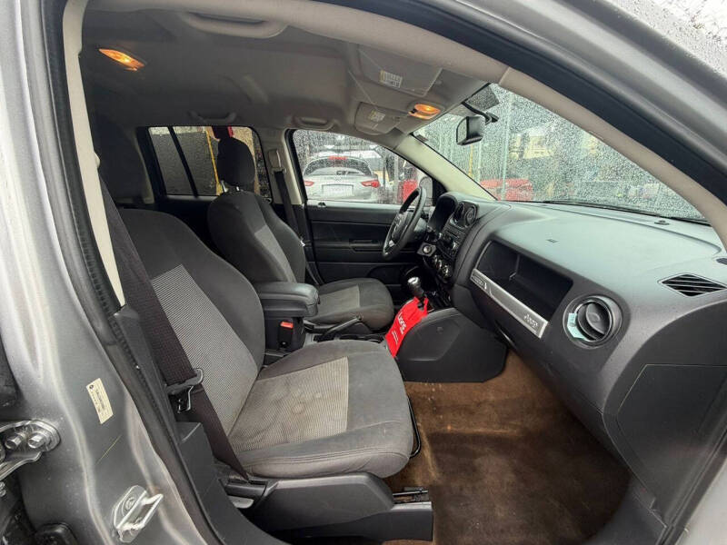 2016 Jeep Compass Sport