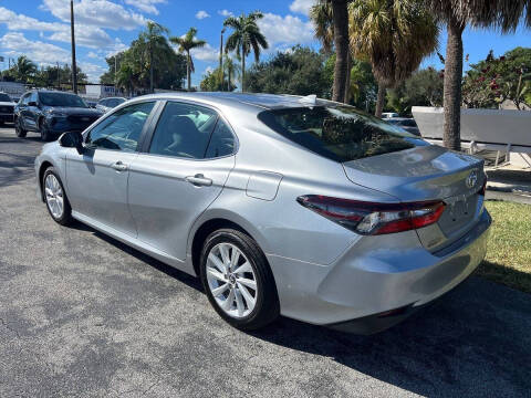 2022 Toyota Camry LE