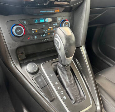 2017 Ford Focus Titanium