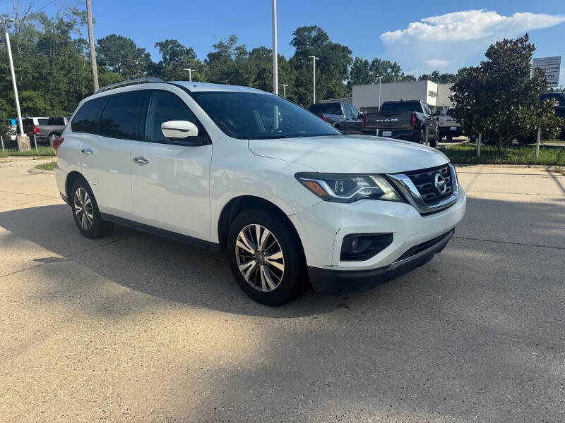 2017 Nissan Pathfinder SL