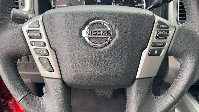 2022 Nissan Titan SV
