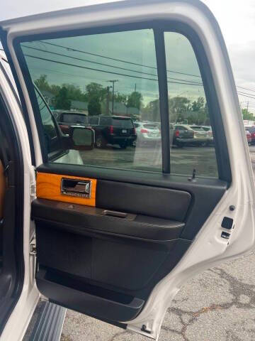 2011 Lincoln Navigator