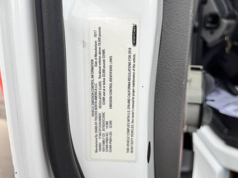 2018 Freightliner M2 106