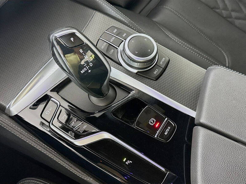 2022 BMW 5 Series 530i