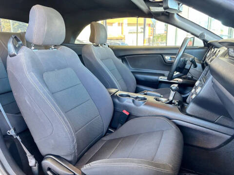 2015 Ford Mustang V6