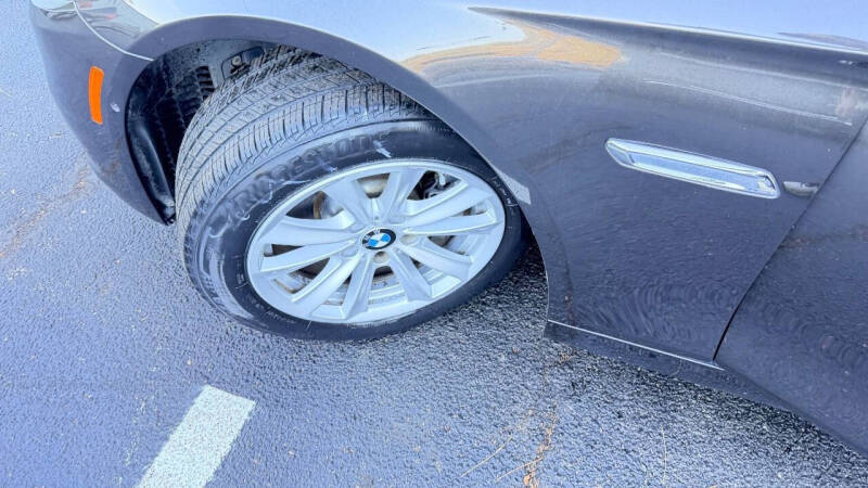 2016 BMW 5 Series 528i