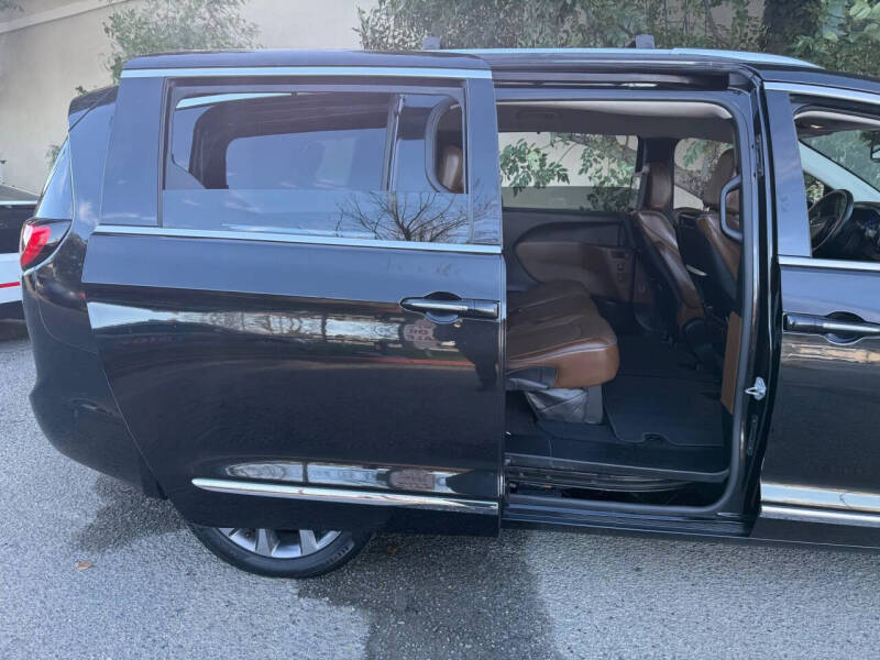 2017 Chrysler Pacifica Limited