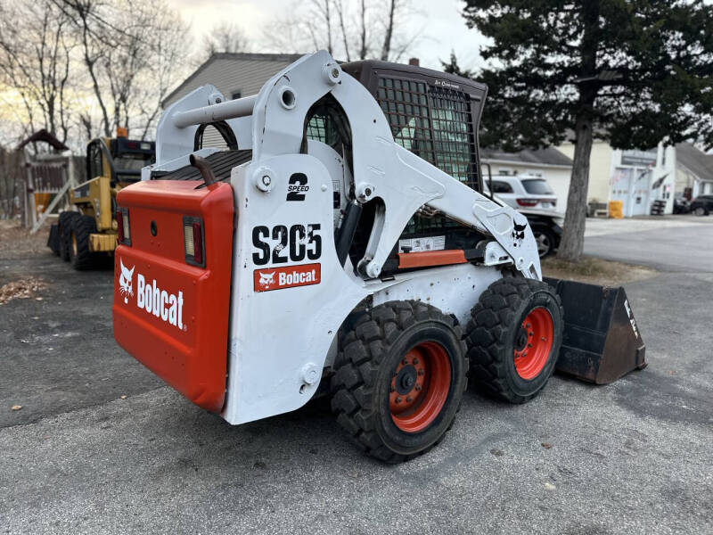 2009 Bobcat S205