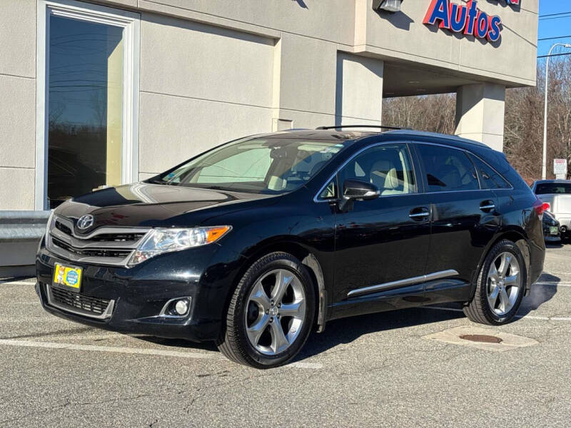 2015 Toyota Venza XLE's photo