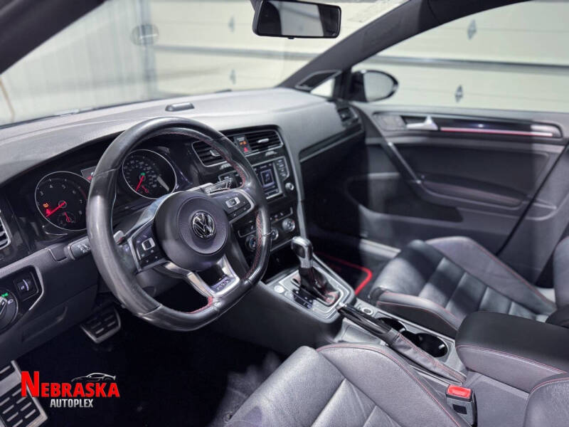 2017 Volkswagen Golf GTI SE