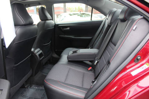 2015 Toyota Camry Hybrid SE