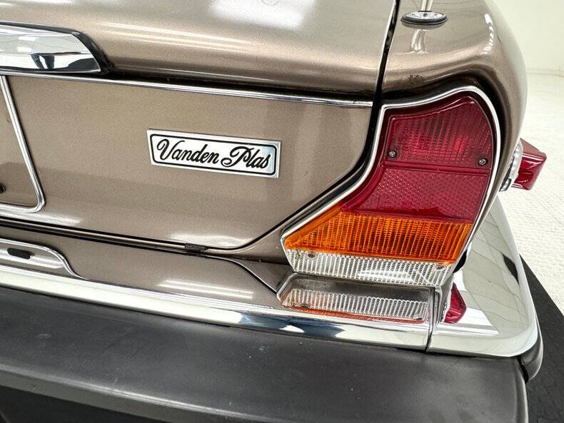 1986 Jaguar XJ-Series XJ6 Vanden Plas