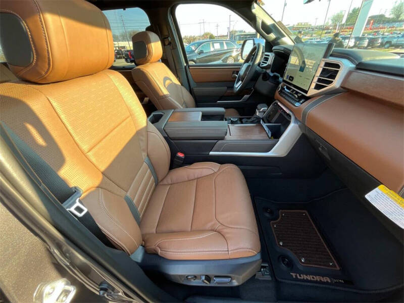 2025 Toyota Tundra 1794 Edition HV