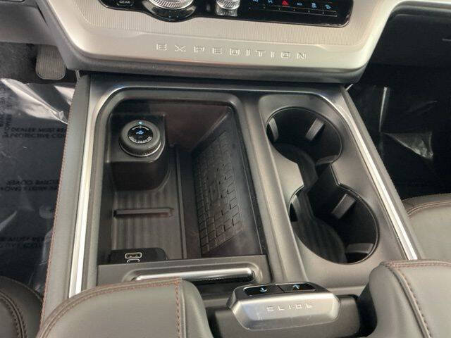 2025 Ford Expedition Active