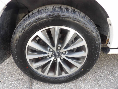 2016 Lincoln Navigator Select