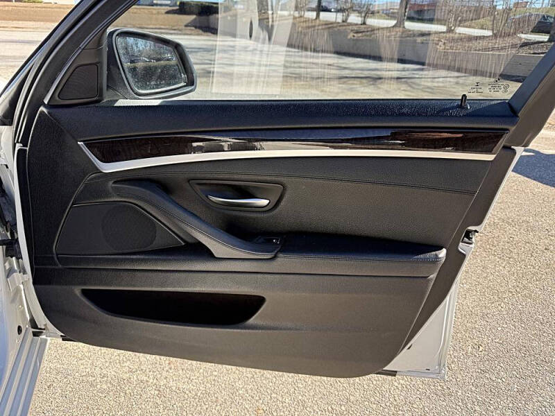 2015 BMW 5 Series 528i