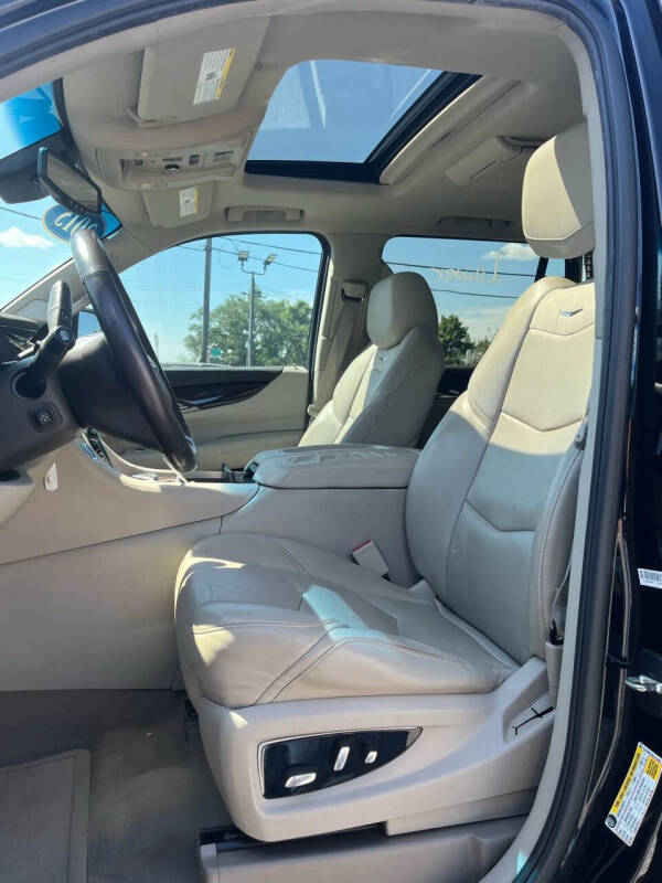 2015 Cadillac Escalade Luxury