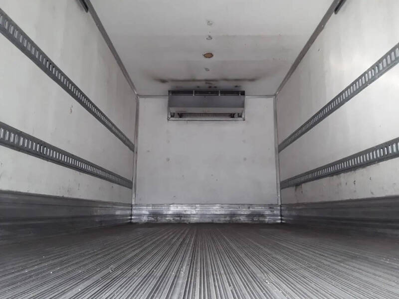 2018 Freightliner M2 106