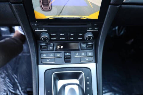 2021 Porsche 718 Cayman