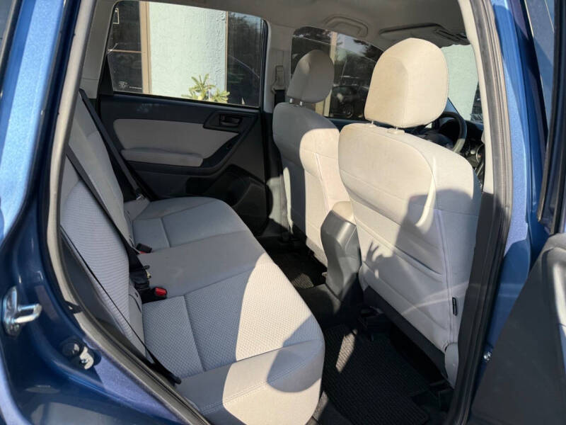 2015 Subaru Forester 2.5i