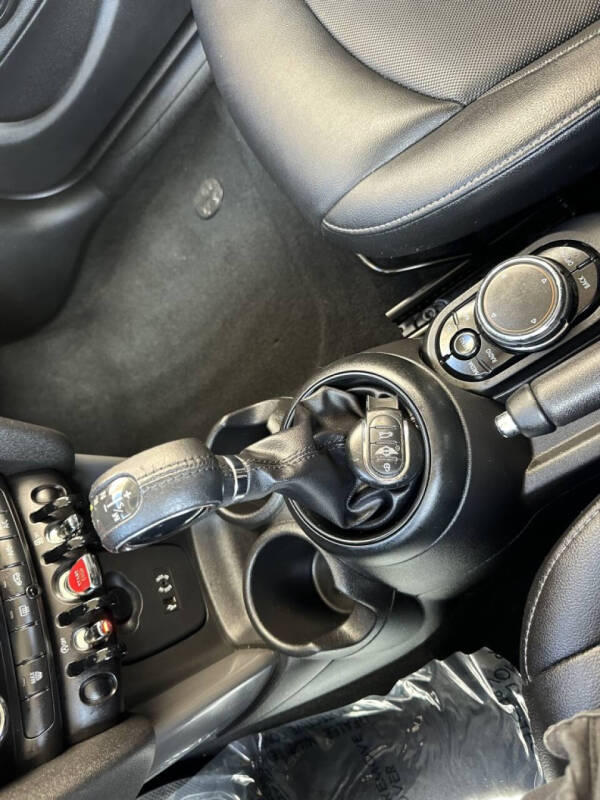 2017 MINI Hardtop 4 Door Cooper