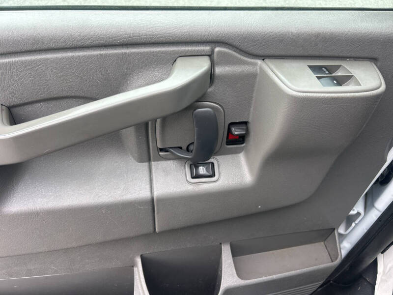 2017 Chevrolet Express 2500