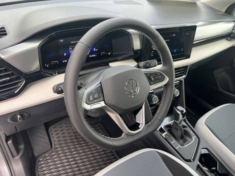 2025 Volkswagen Taos S