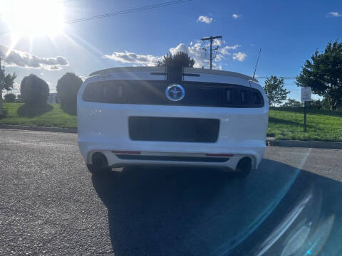2013 Ford Mustang V6