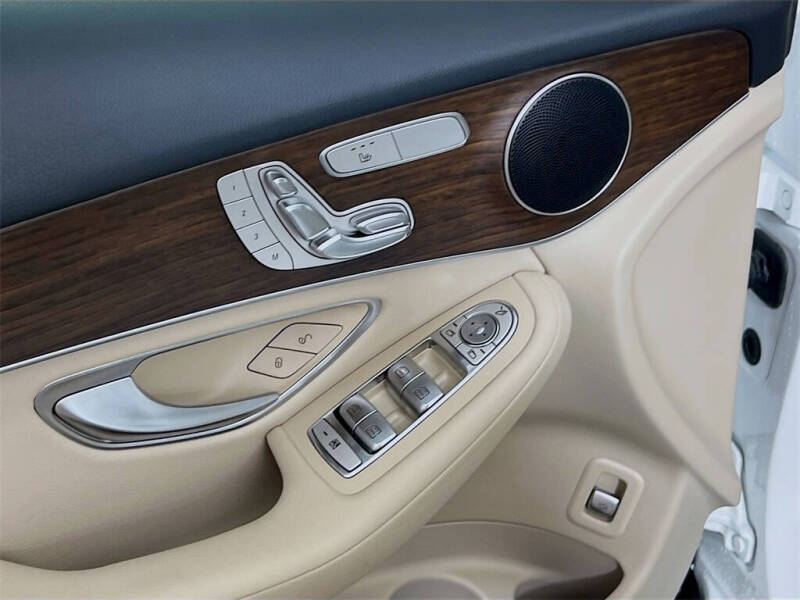 2022 Mercedes-Benz GLC GLC 300 4MATIC