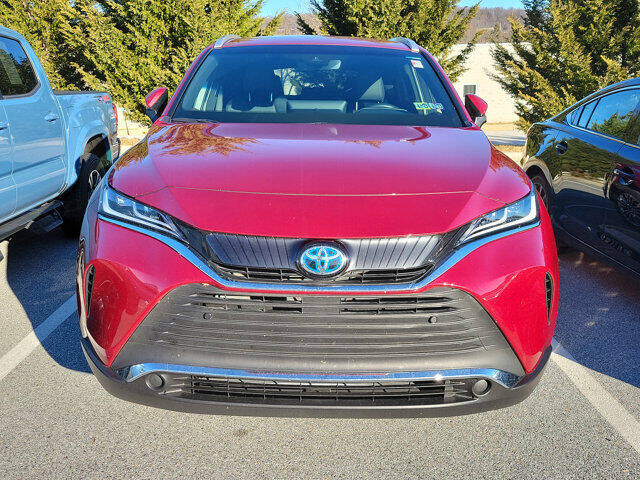 2022 Toyota Venza XLE