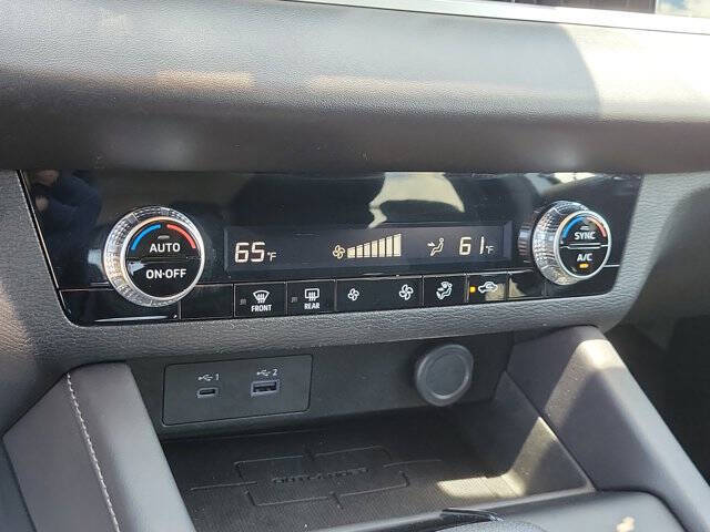 2024 Mitsubishi Outlander ES