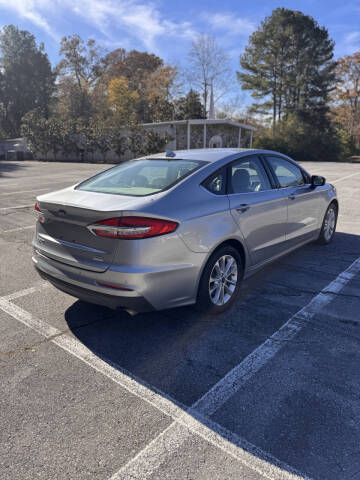 2020 Ford Fusion SE