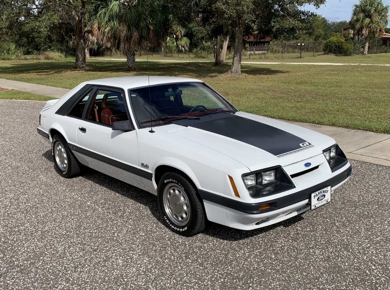 1986 Ford Mustang 5