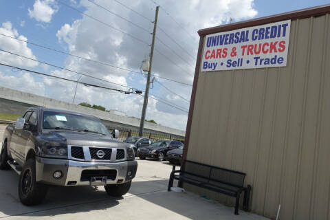 2005 Nissan Titan for sale at Universal Credit in Houston TX