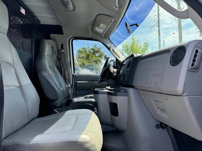 2014 Ford E-Series E-250